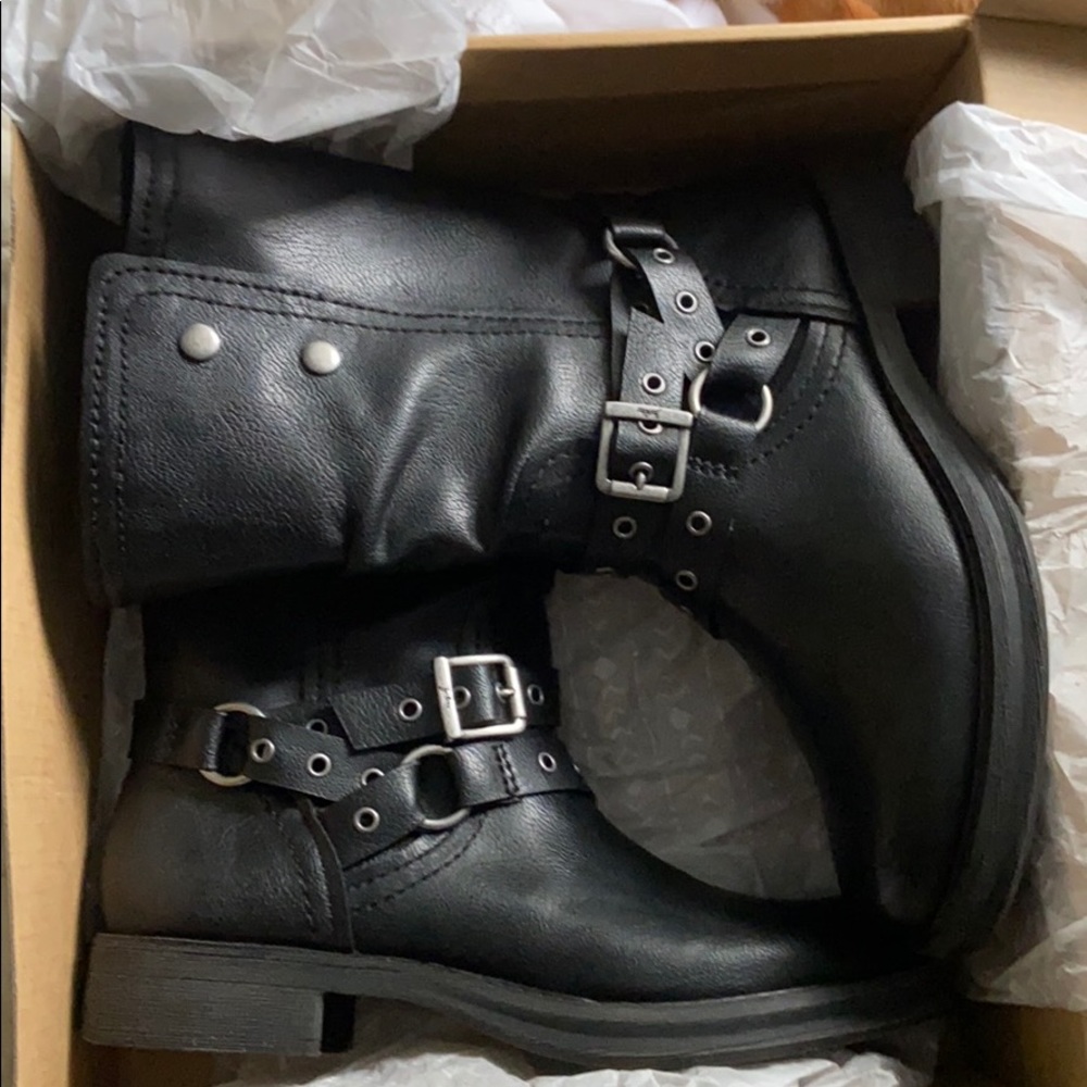 Women’s size 9 Black Boots 🖤